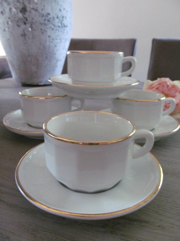 4 Apilco France Kop en Schotels Wit / Goudkl. rand, Huis en Inrichting, Keuken | Servies, Gebruikt, Overige merken, Ophalen of Verzenden