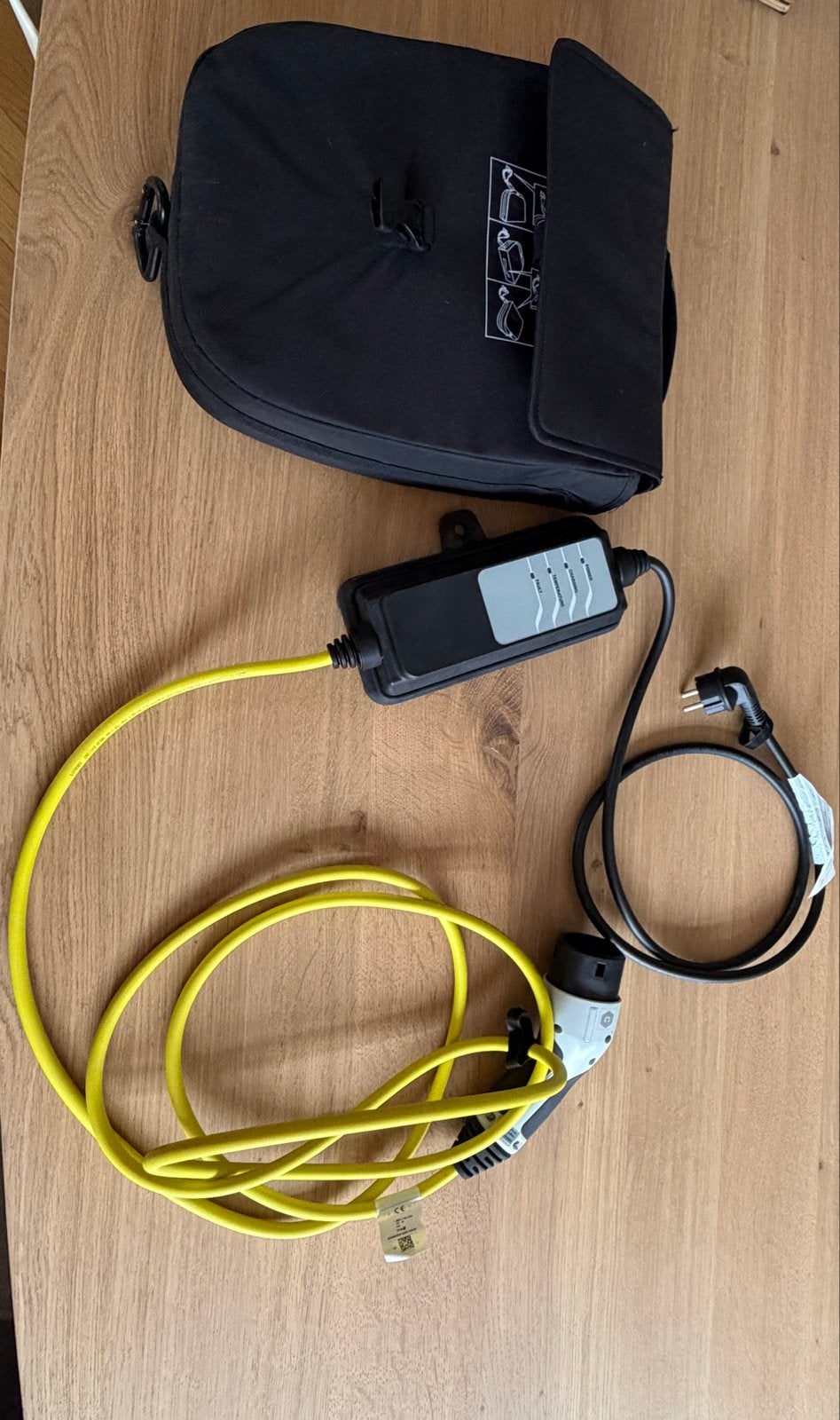 Aptiv thuislader BMW elektrische auto (nooit gebruikt), Auto diversen, Ophalen of Verzenden, Nieuw