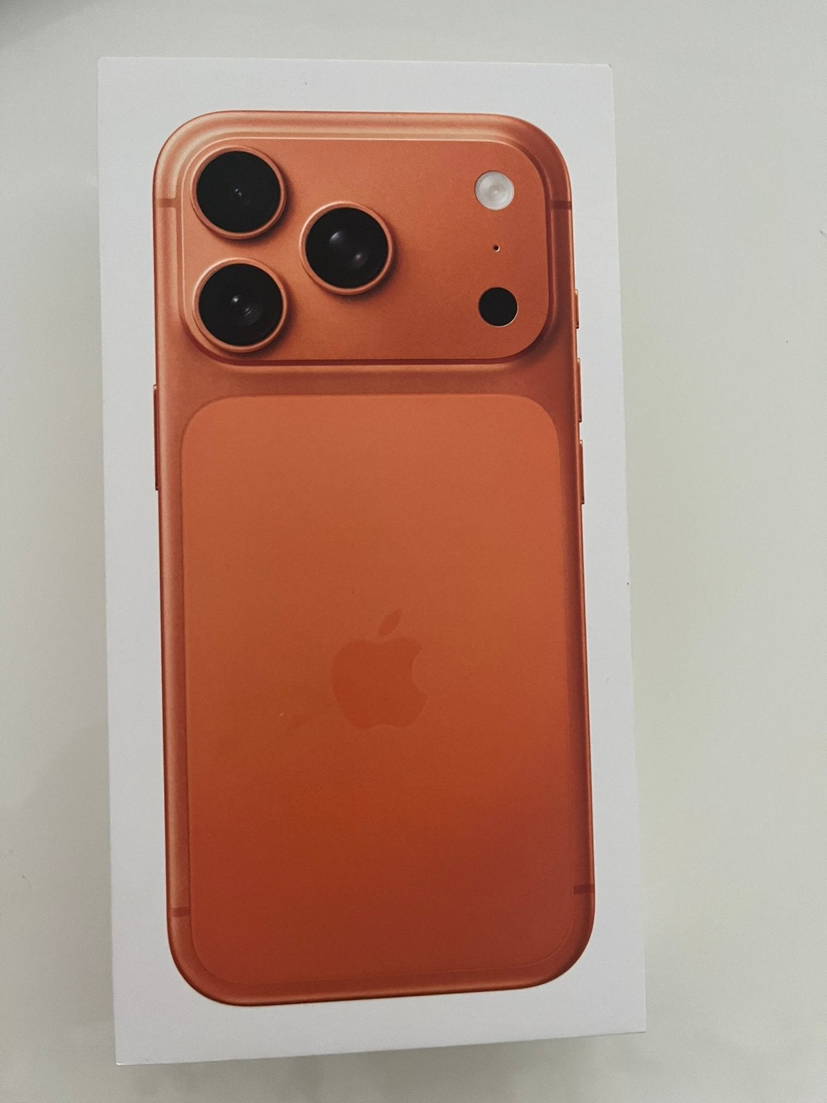 Appel iPhone 17 pro Nieuw  in doos niet geopend, IPhone 17, Oranje, Nieuw, Ophalen of Verzenden