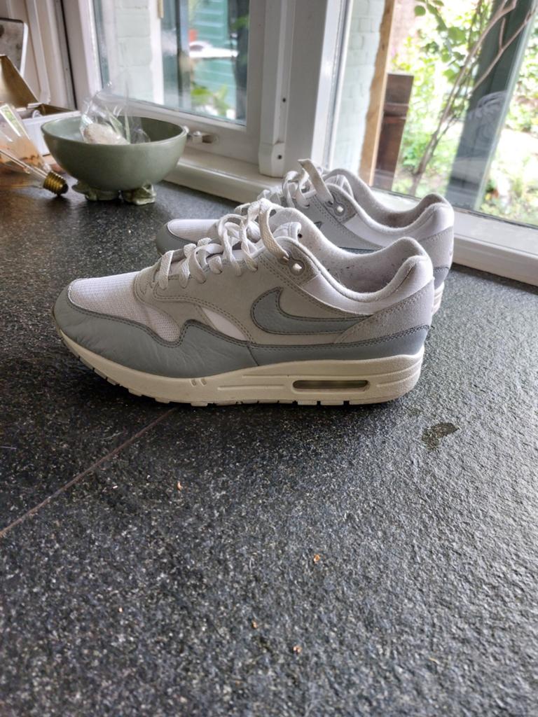 Nike Air Max One maat 41, Ophalen of Verzenden, Zo goed als nieuw, Wit, Sneakers of Gympen