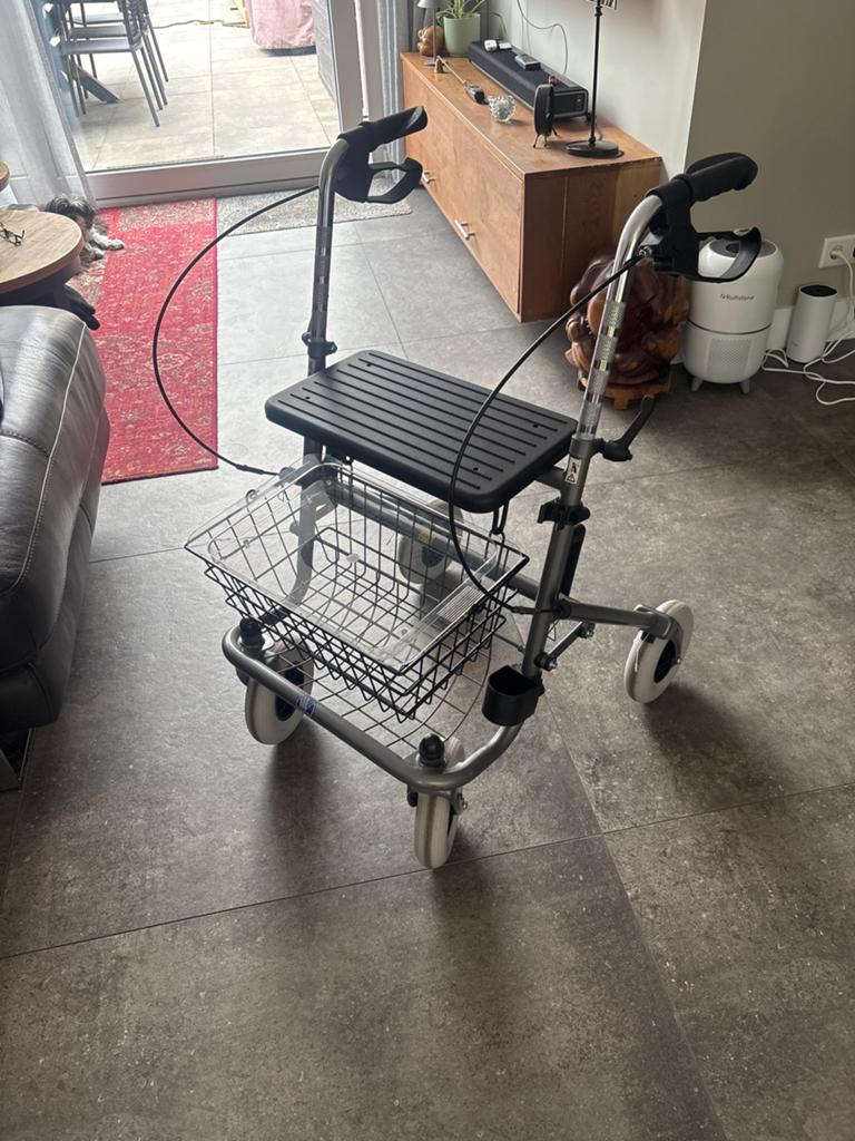 Rollator opvouwbare, Ophalen of Verzenden, Opvouwbaar, Zo goed als nieuw