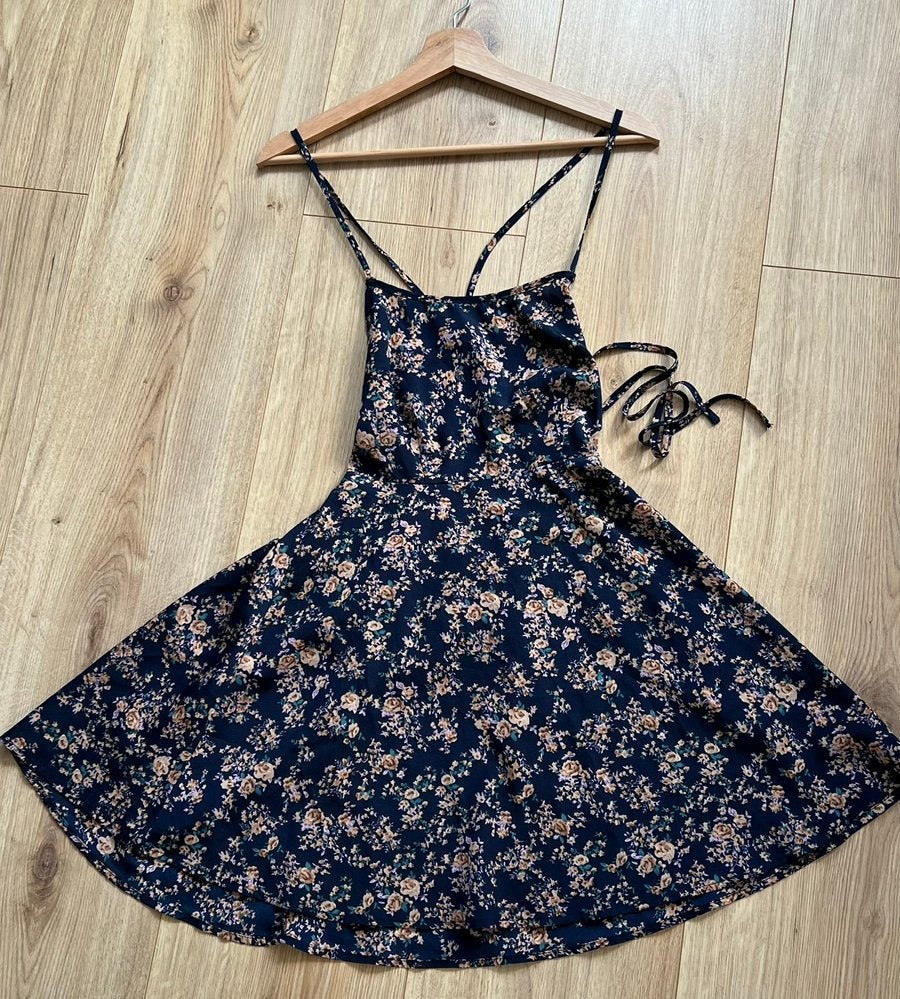 Casual dress size S, Ophalen of Verzenden, Zo goed als nieuw, Boven de knie