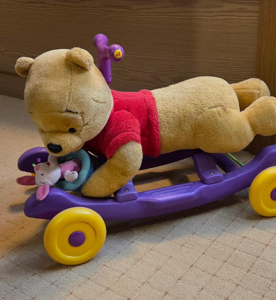Winnie de Poeh loopauto loopwagen/hobbelpaard, Kinderen en Baby's, Speelgoed | Hobbelfiguren, Gebruikt, Ophalen