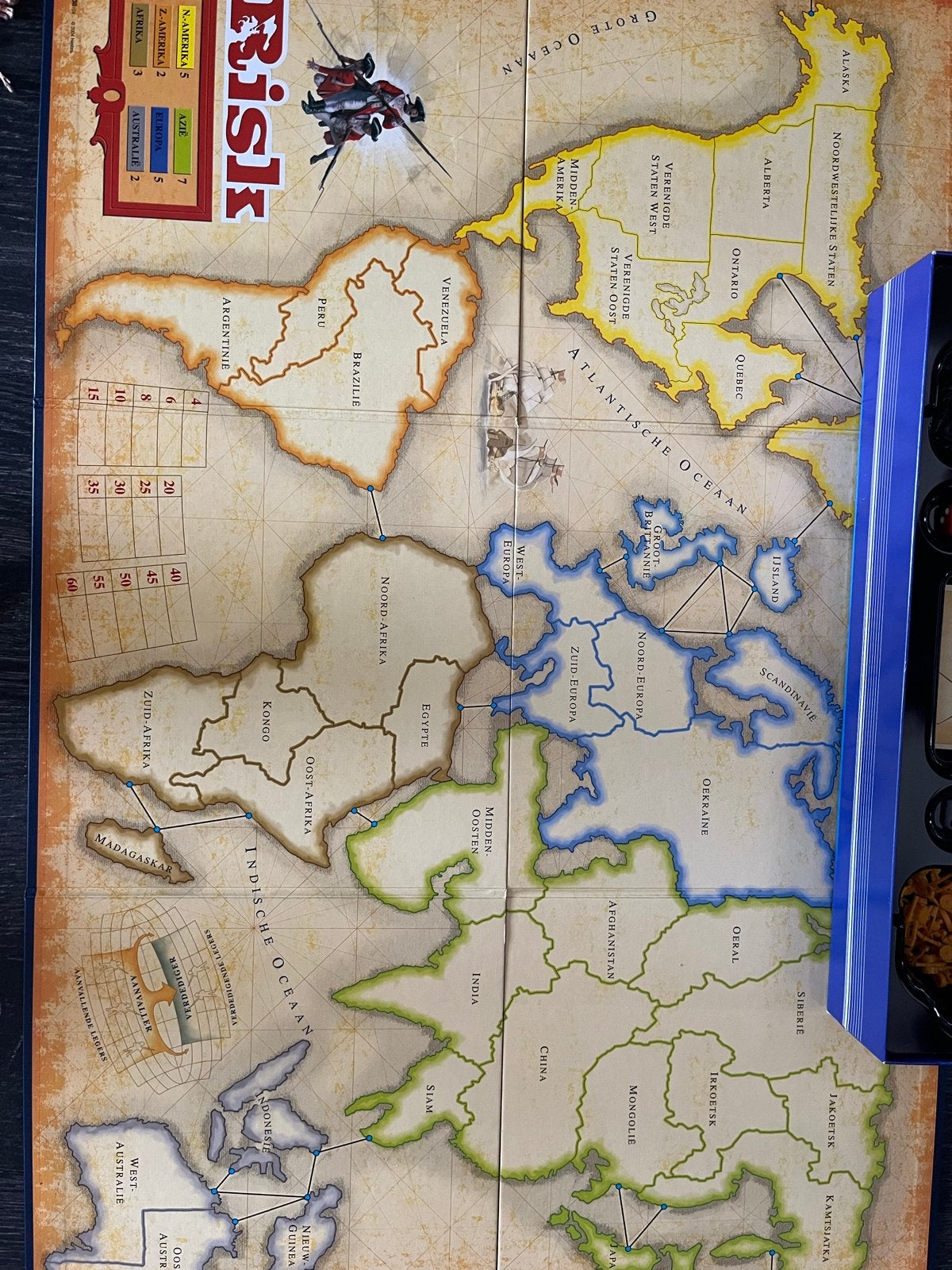 Risk Bordspel - Wereldveroverend Strategisch Spel, Drie of vier spelers, Ophalen of Verzenden, Zo goed als nieuw
