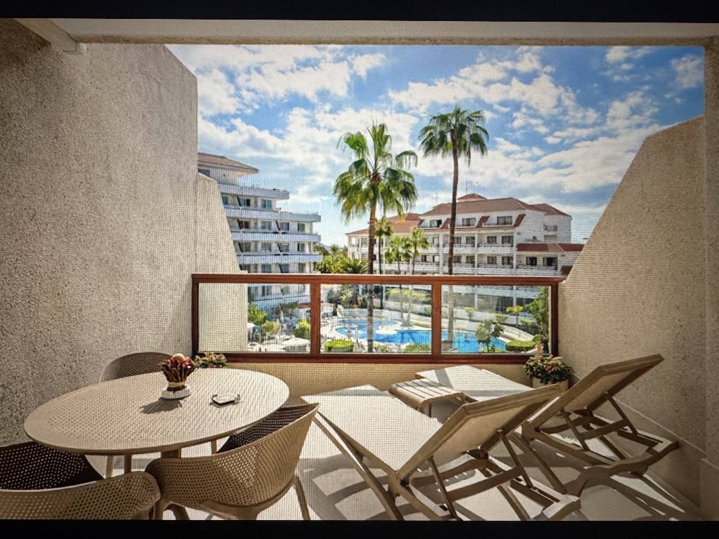 Foto 2 van 10 dgn studio Tenerife Playa dl Americas incl. vliegtickets