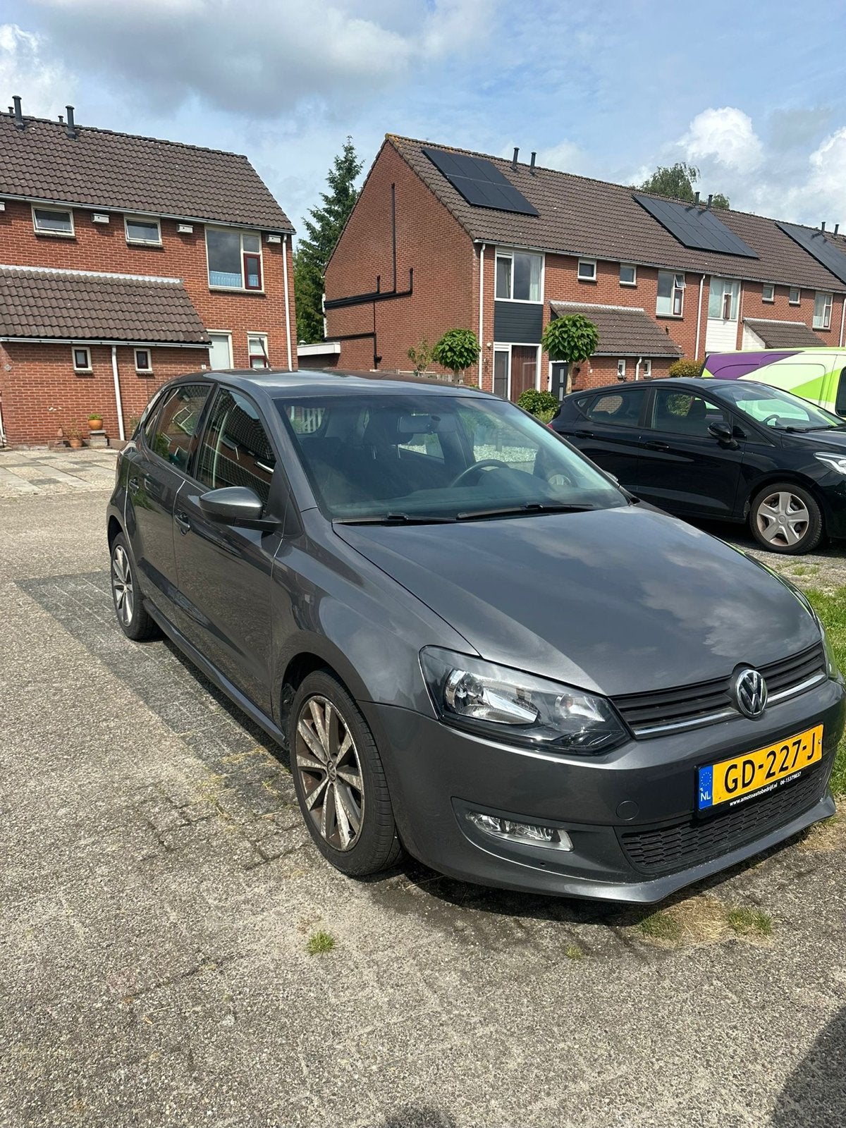 Volkswagen Polo 1.0 MPI 44KW 2014 Grijs NIEUW APK!!!, Stof, 40 €/maand, Zwart, Bedrijf
