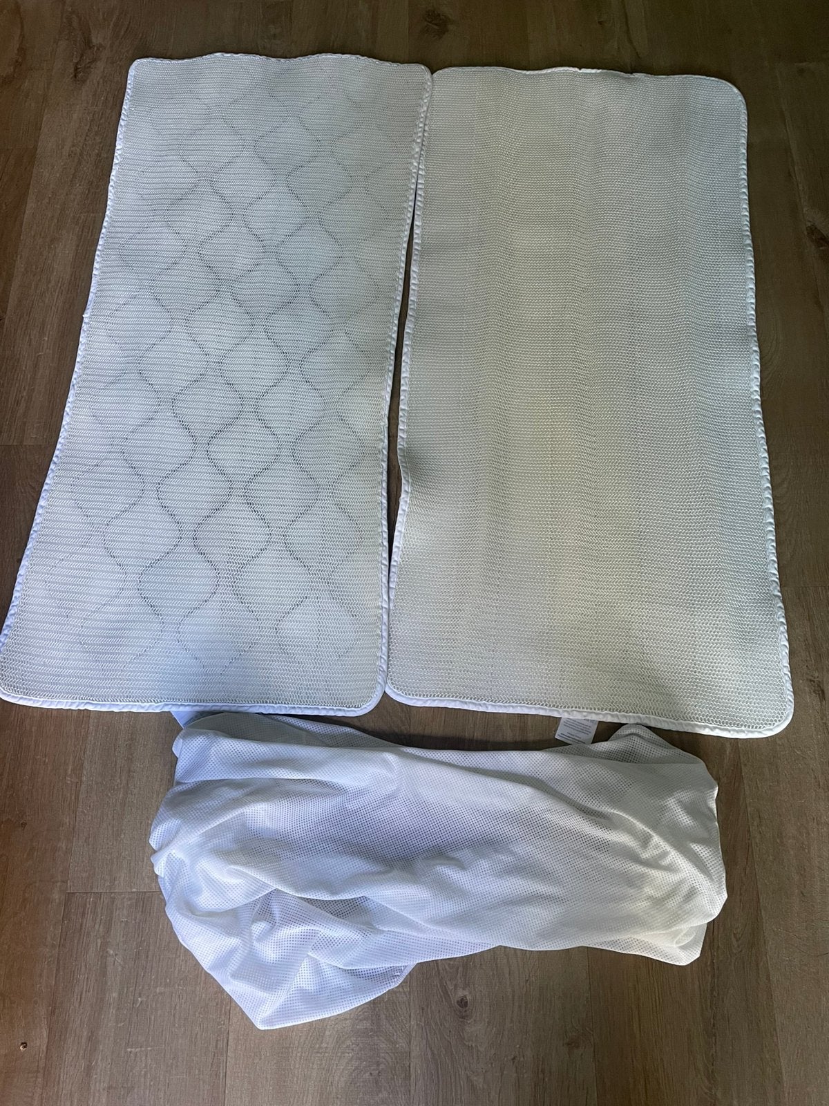2 Aerosleep matrasbeschermers en 1 Aerosleep hoeslaken, Kinderen en Baby's, Kinderkamer | Beddengoed, Gebruikt, Jongetje of Meisje