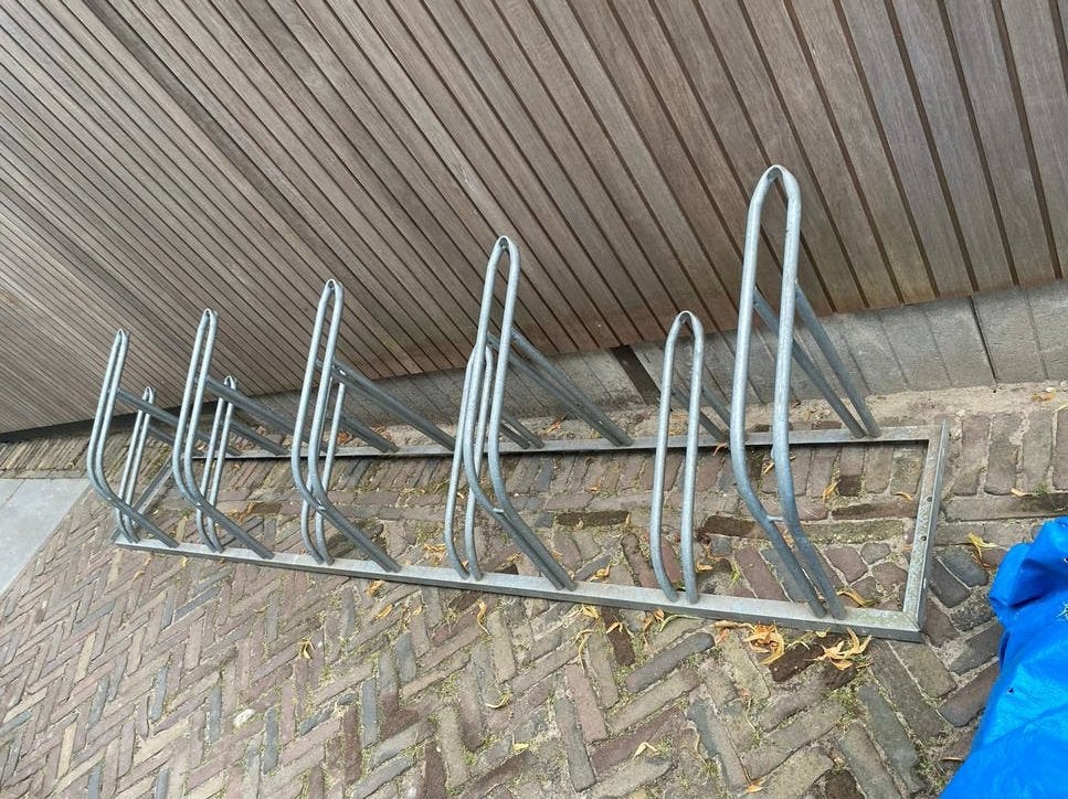 Verzinkt fietsenrek voor 10 fietsen - 300x57x70 cm, Ophalen, Zo goed als nieuw