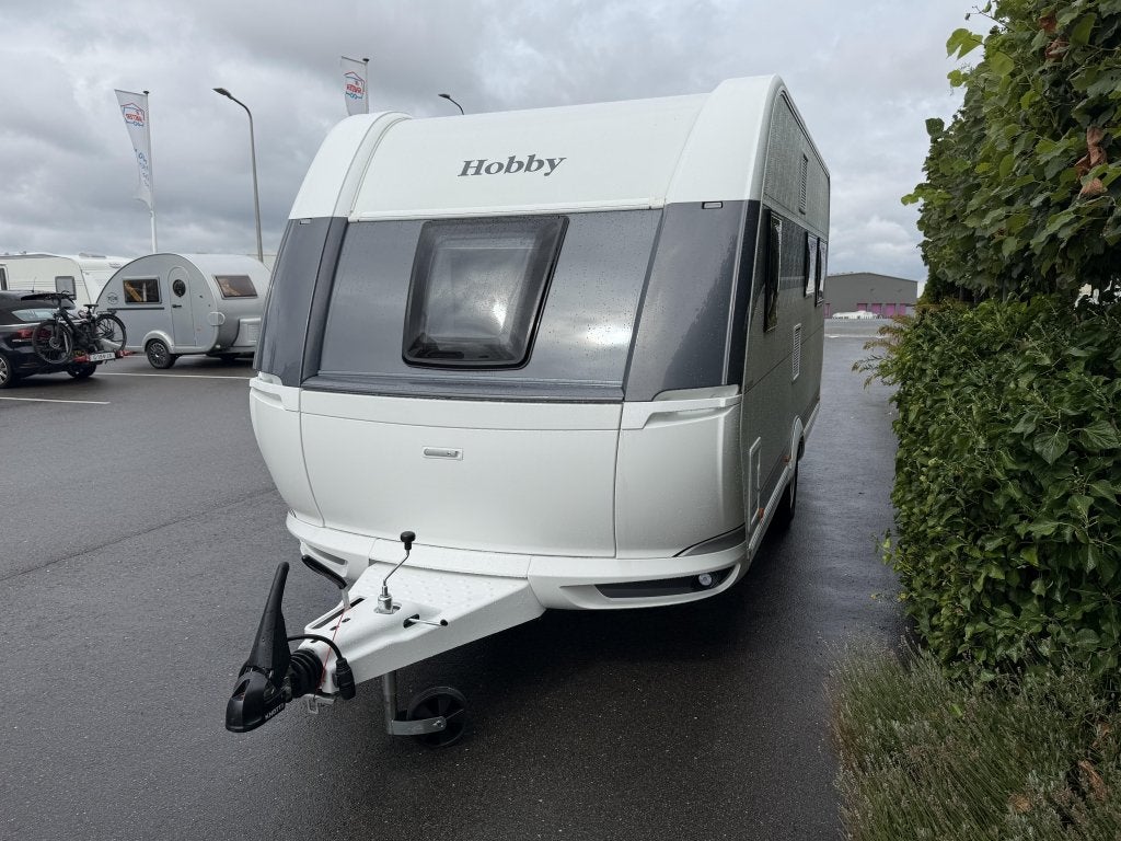 Hobby De Luxe 460 UFE Nieuw met moverpakket, Rondzit, Hobby, Bedrijf, Overige typen