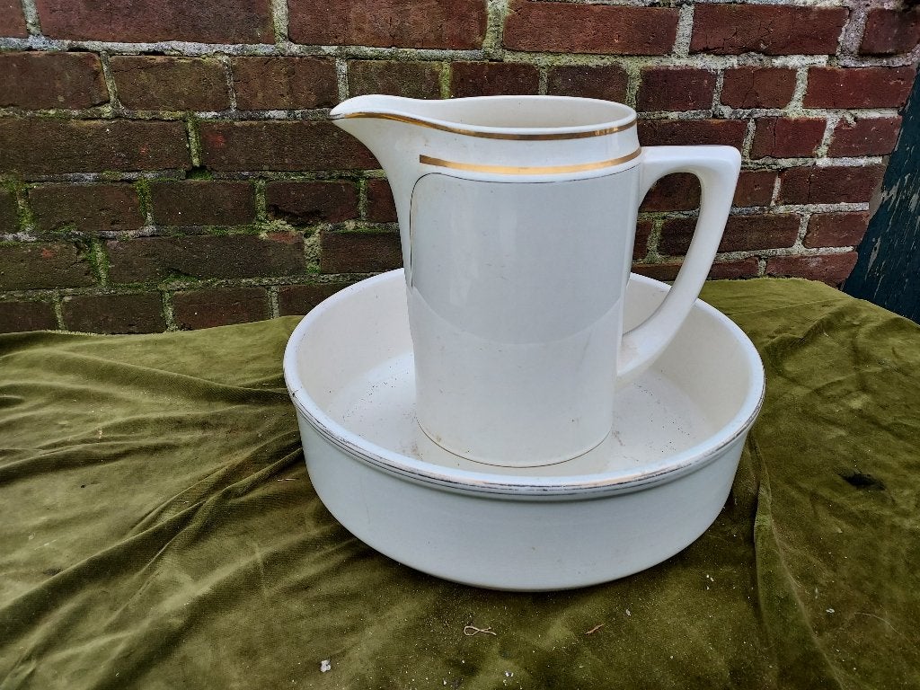 2-delig lampetstel, wit met goud biesje, Villeroy & Boch., Antiek en Kunst, Verzenden