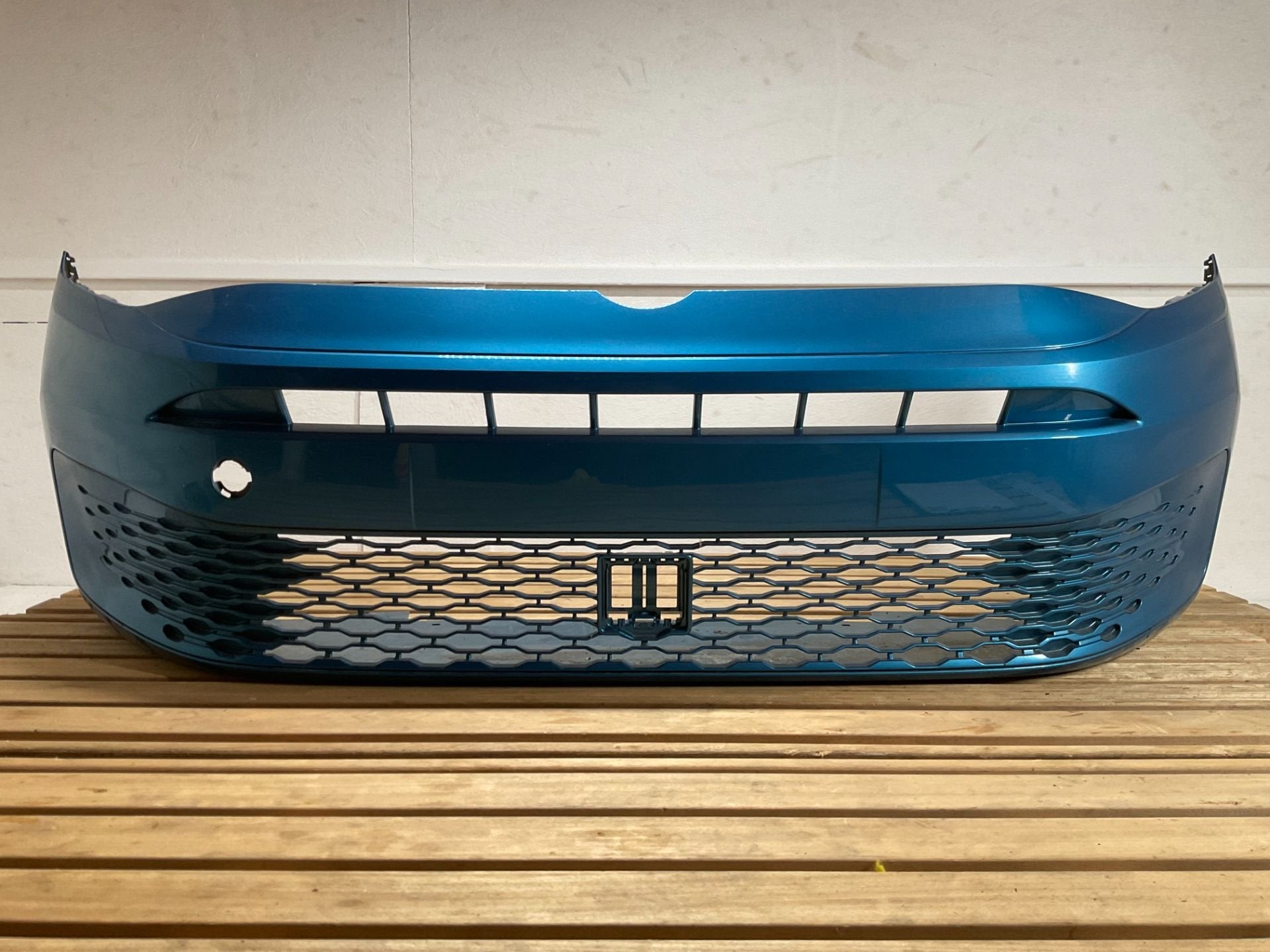 Voorbumper Volkswagen CADDY 2K7 2K7807221A 2021-2025 Bumper, Gebruikt, Volkswagen AG, Bumper, Berliner Ring 2
38440  Wolfsburg, DE