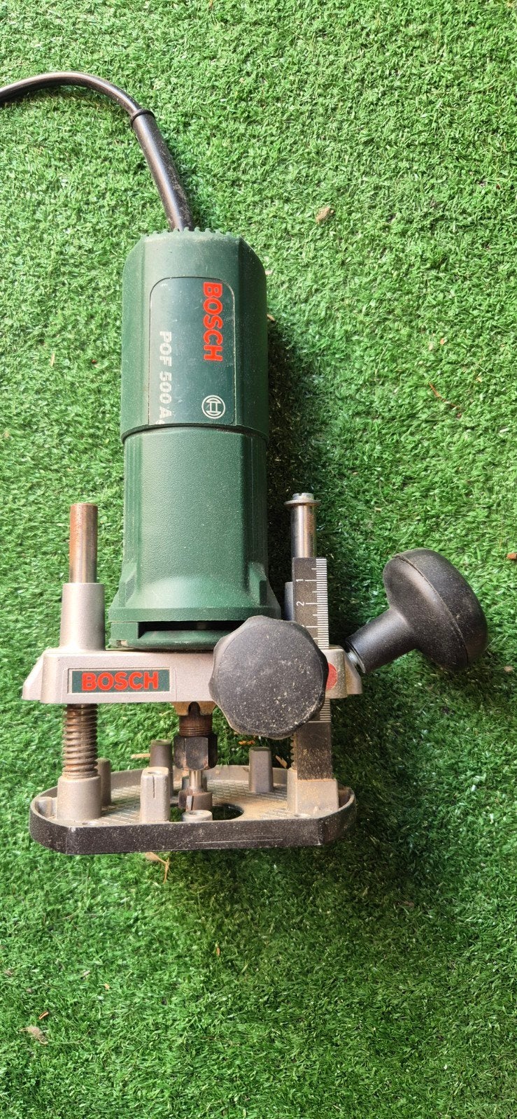 Bosch POF 500 A Bovenfrees - Compleet met accessoires, Gebruikt, Ophalen of Verzenden, Bovenfrees, Bosch