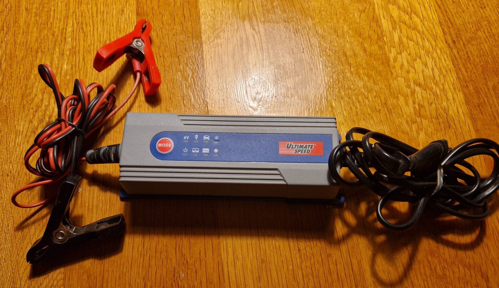 Ultimate Speed Acculader 6V/12V, Ophalen of Verzenden, Gebruikt, Universele onderdelen