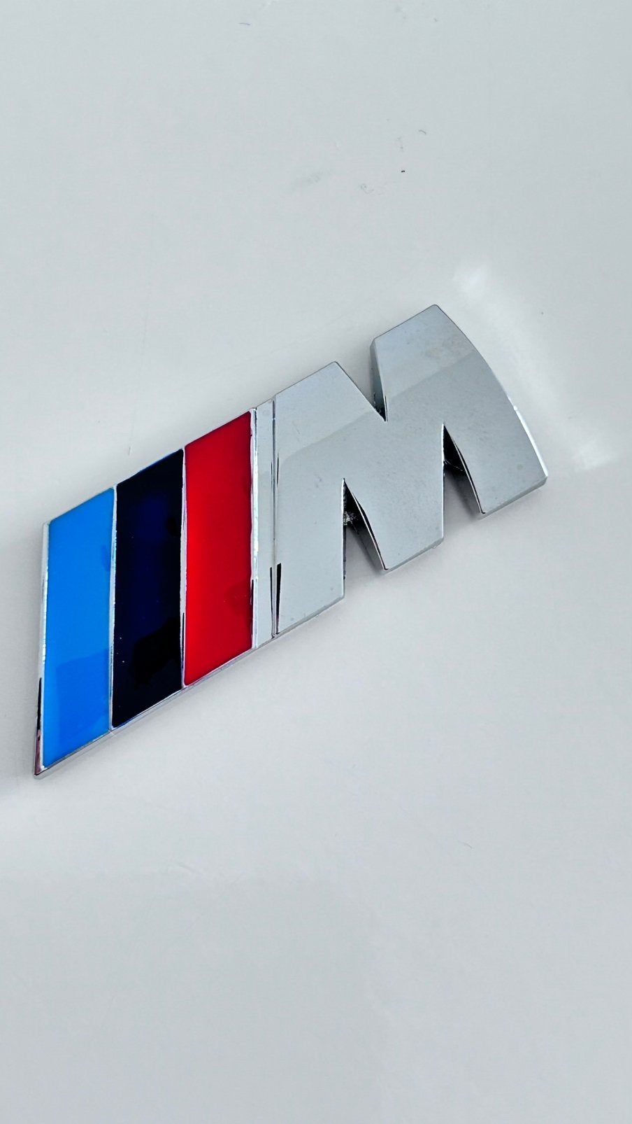 Bmw M logo Achterklep/Kofferbak. Chroom 73&82mm. Nieuw!, Auto diversen, Ophalen of Verzenden
