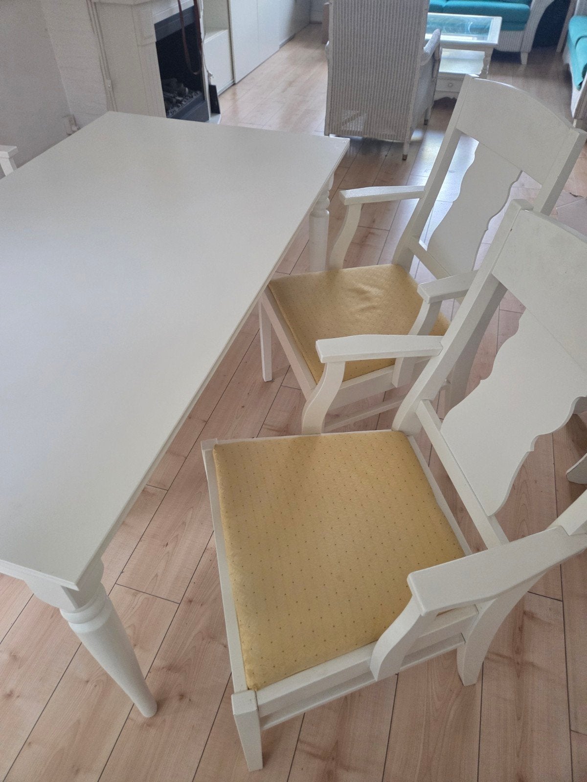 Foto 8 van IKEA Ingatorp uitschuifbare eettafel met 4 stoelen