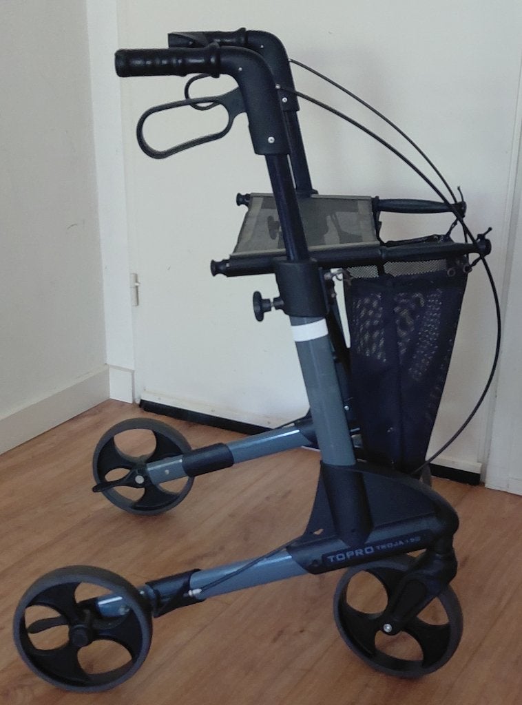 Rollator Topro Troja M + Boodschappen netje ( 7.3 kg ), Verzenden, Opvouwbaar, Zo goed als nieuw