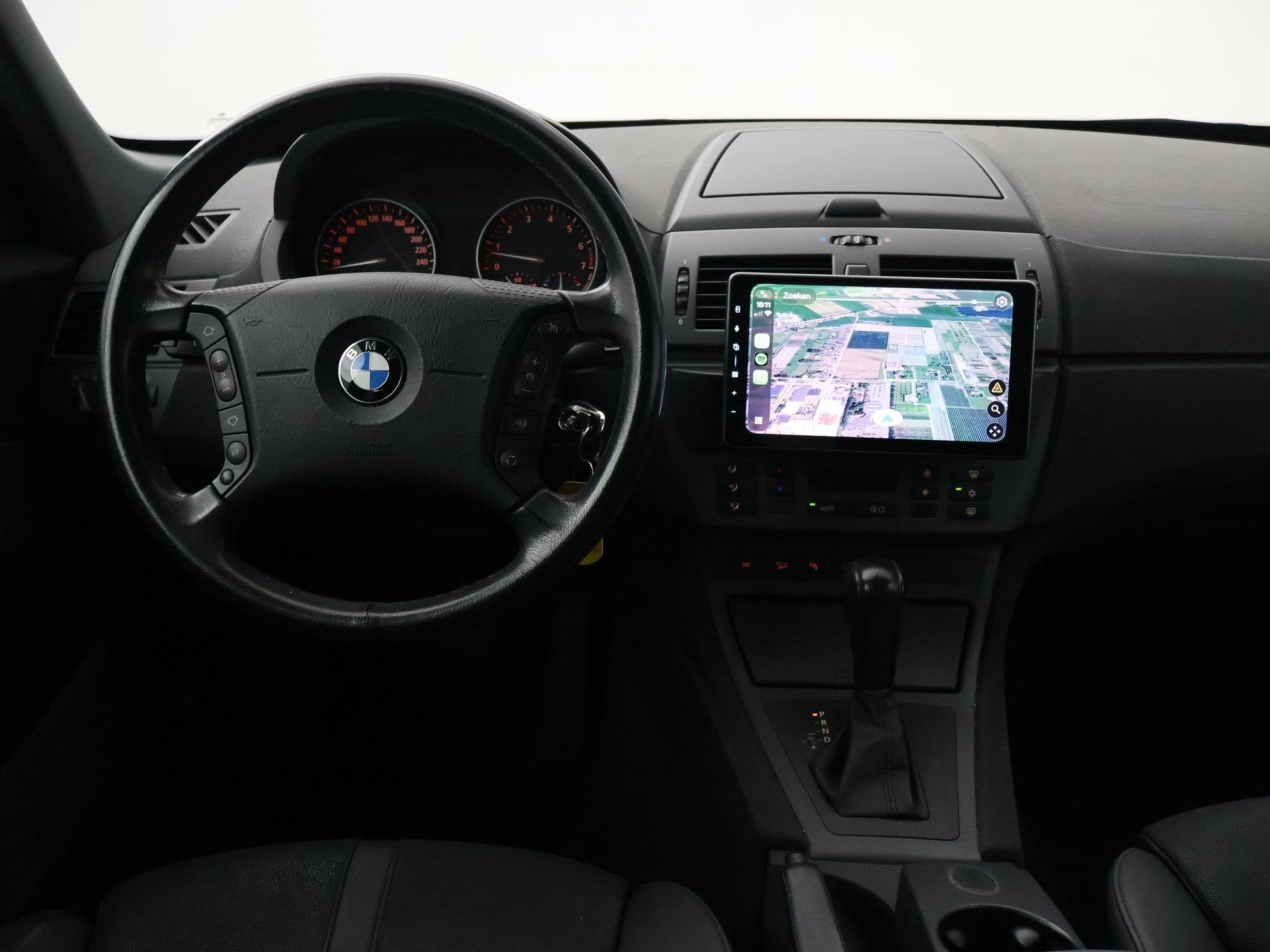 BMW X3 3.0i 231 PK 6-CILINDER AUT. + APPLE CARPLAY | DAB+ |, Auto's, Stof, Gebruikt, 2000 kg, Zwart