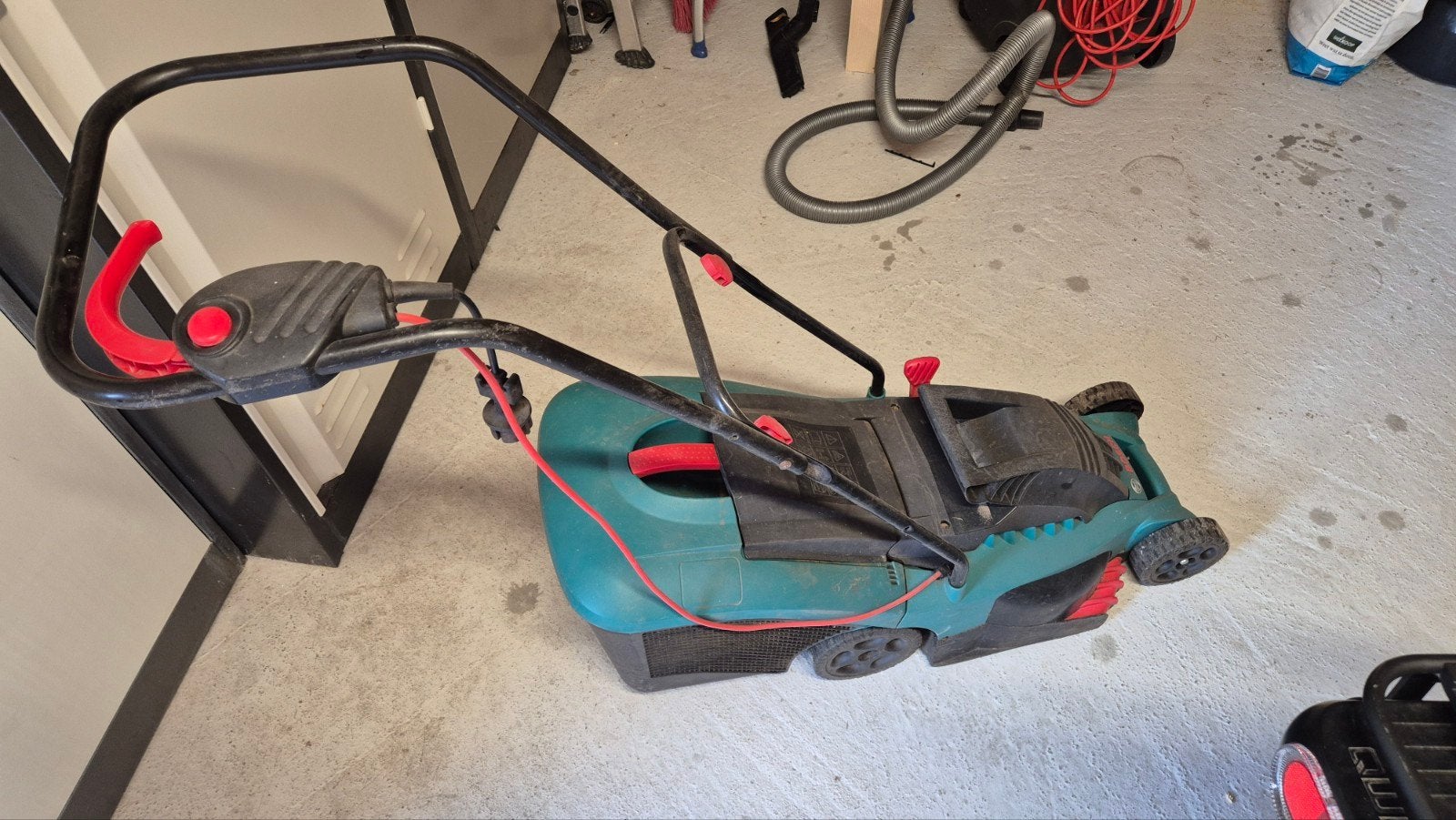 Bosch Elektrische Grasmaaier, Tuin en Terras, Grasmaaiers, Ophalen, Cirkelmaaier, Gebruikt, Elektrische grasmaaier