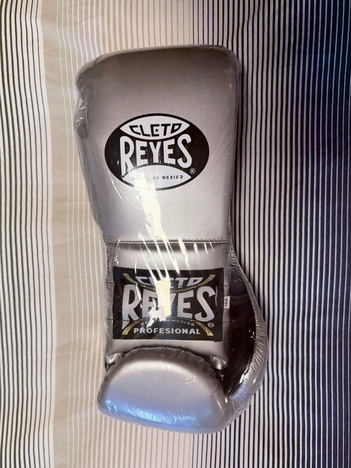 Cleto Reyes 14oz Silver Lace-Up Boxing gloves Boksen, Ophalen of Verzenden, Nieuw, Bokshandschoenen