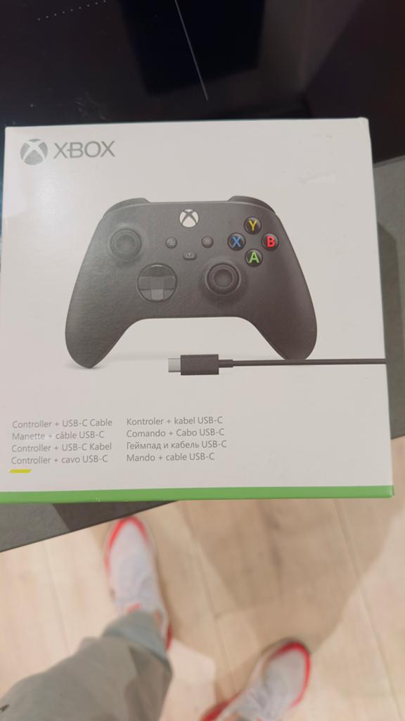 Xbox Controller Zwart - Nieuw in Doos, Spelcomputers en Games, Spelcomputers | Xbox | Accessoires, Nieuw, Controller, Ophalen