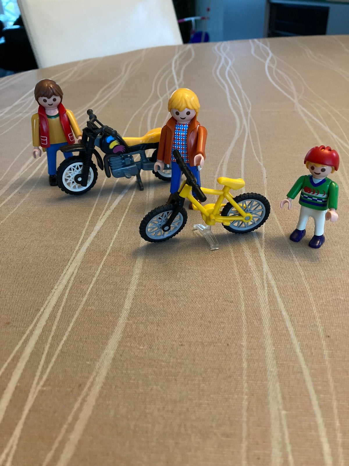 Playmobil lekker aan het fietsen, Ophalen of Verzenden, Zo goed als nieuw