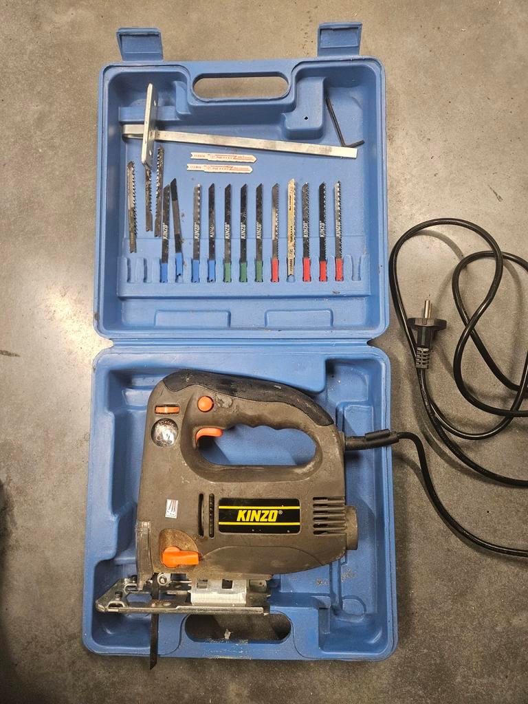 Kinzo Decoupeerzaag 600W met zaagjes en koffer, Ophalen, Gebruikt, Kinzo, Decoupeerzaag