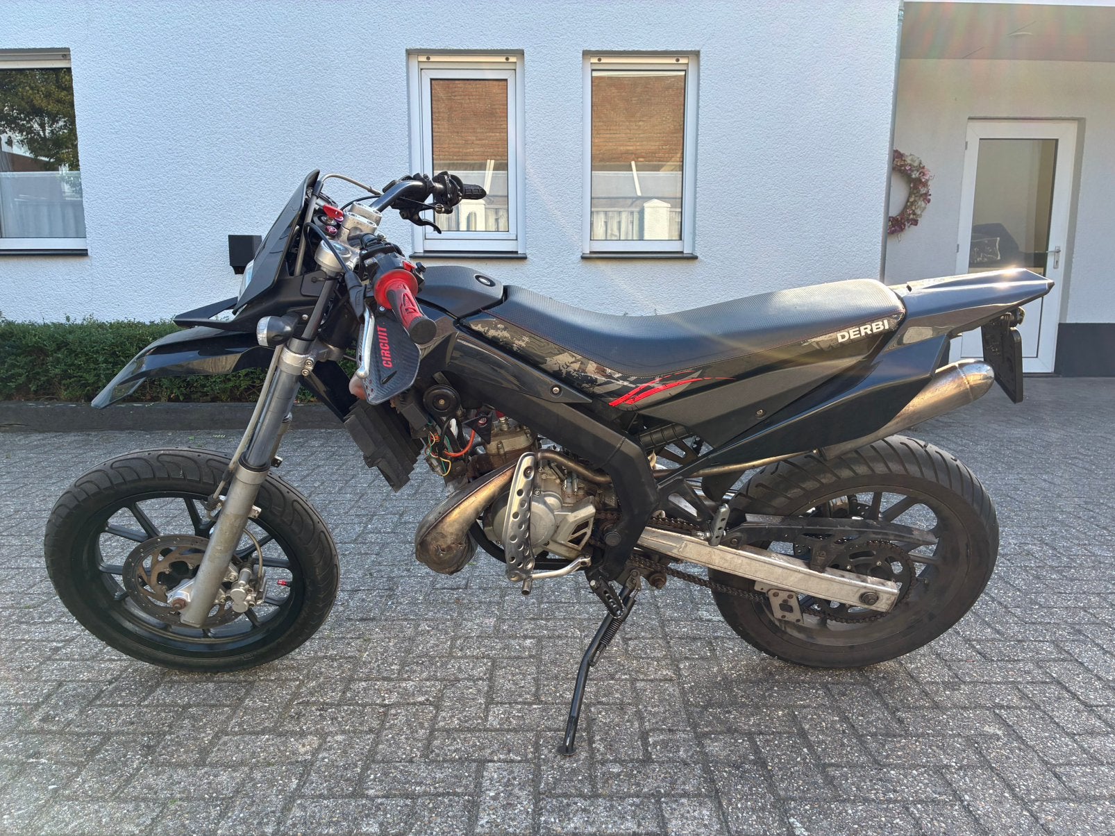 Derbi Senda met schade, Fietsen en Brommers, Ophalen, Zo goed als nieuw, Maximaal 45 km/u