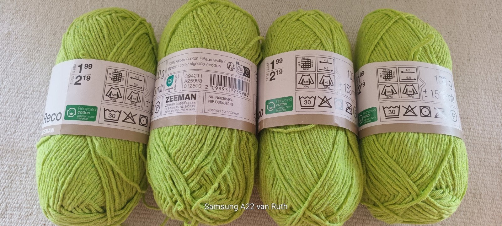 4 bollen Zeeman lichtgroen brei- of haakkatoen, nieuw, Ophalen of Verzenden, Nieuw, Breien of Haken, Wol of Garen