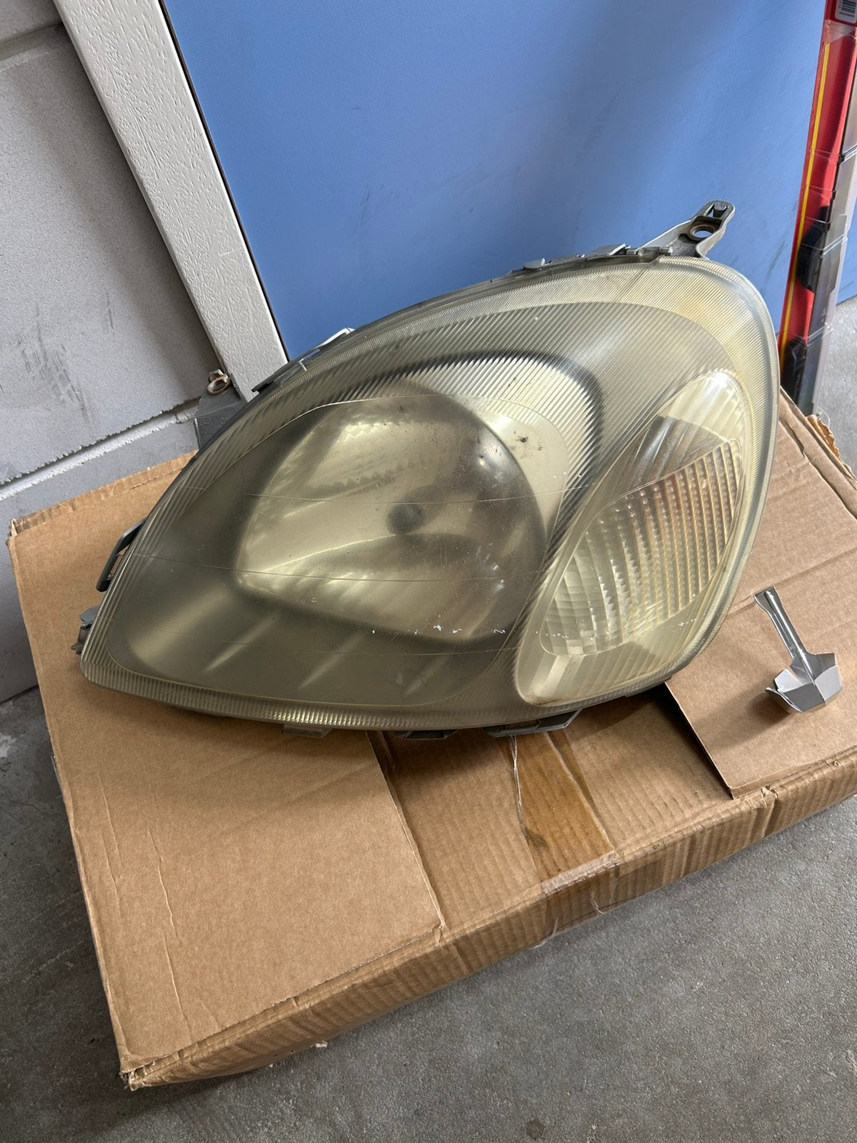Koplamp Toyota Yaris, Ophalen, Gebruikt, Toyota