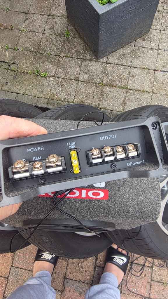 Hertz power d1, Ophalen, Zo goed als nieuw