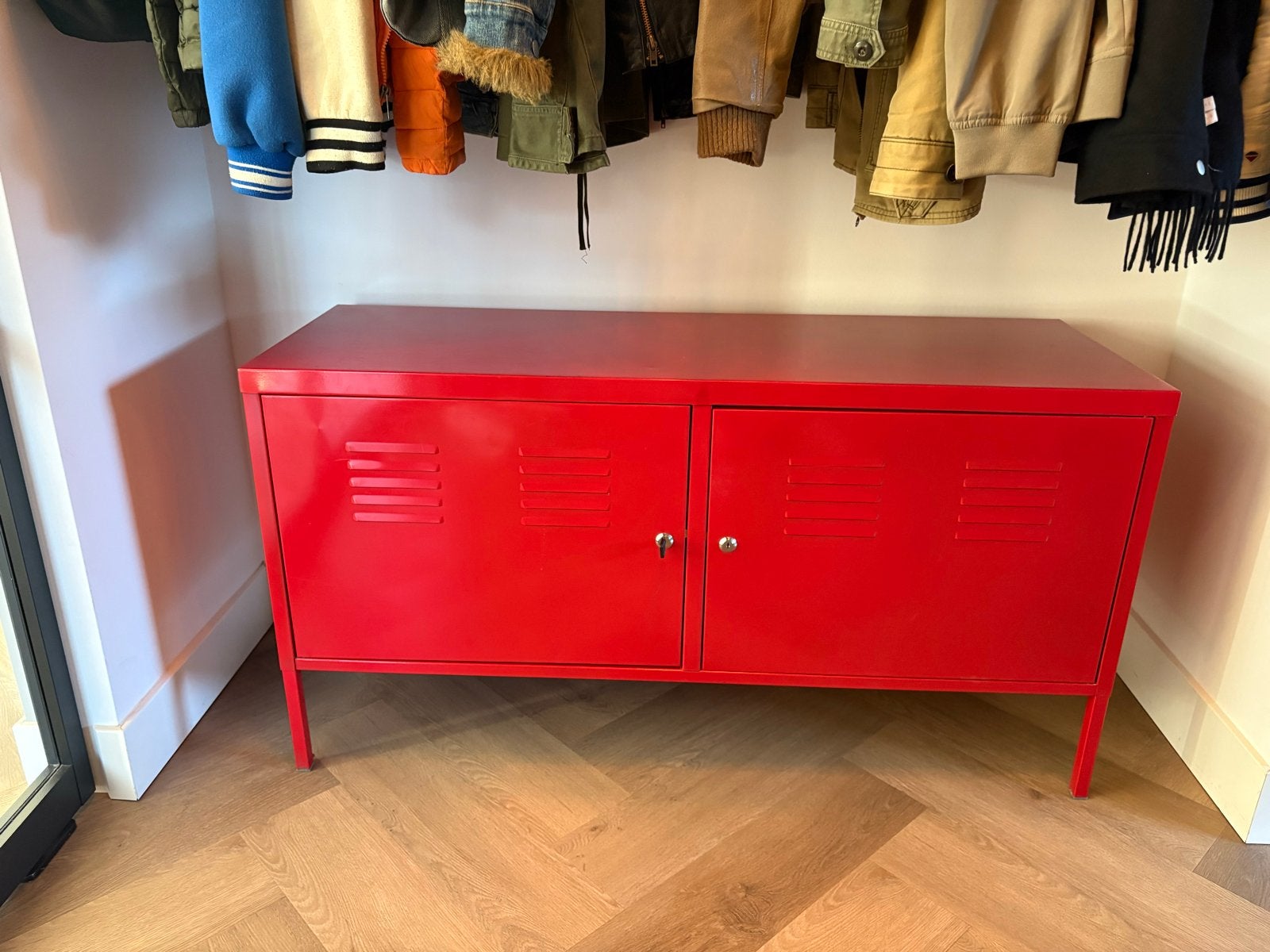 PS IKEA Rood metalen kastje locker  met sloten, Ophalen, Gebruikt