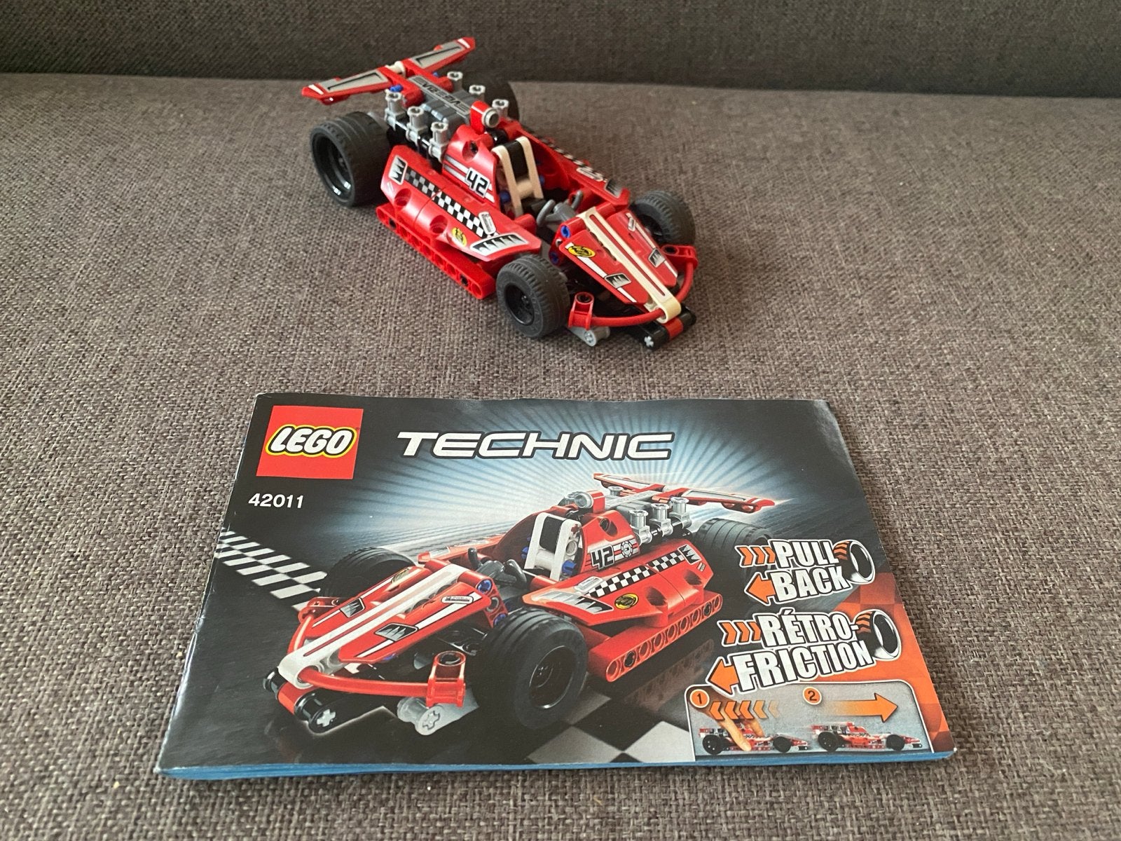 Lego Technic 42011 Race Car met Pull-Back Motor, Lego, Ophalen of Verzenden, Zo goed als nieuw, Racers