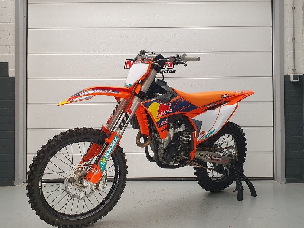 KTM 250 SX-F (bj 2023), Motoren, Motoren | KTM, KTM, Bedrijf, Crossmotor, Sluisweg 20
6581 KA  Malden, NL