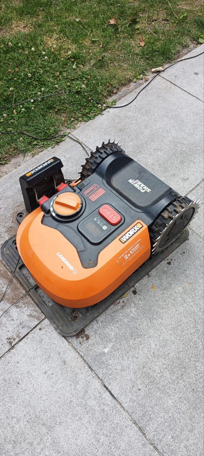 Worx Landroid m500 robotmaaier - Gebruikt, Ophalen, Gebruikt, Minder dan 30 cm, Accu-grasmaaier