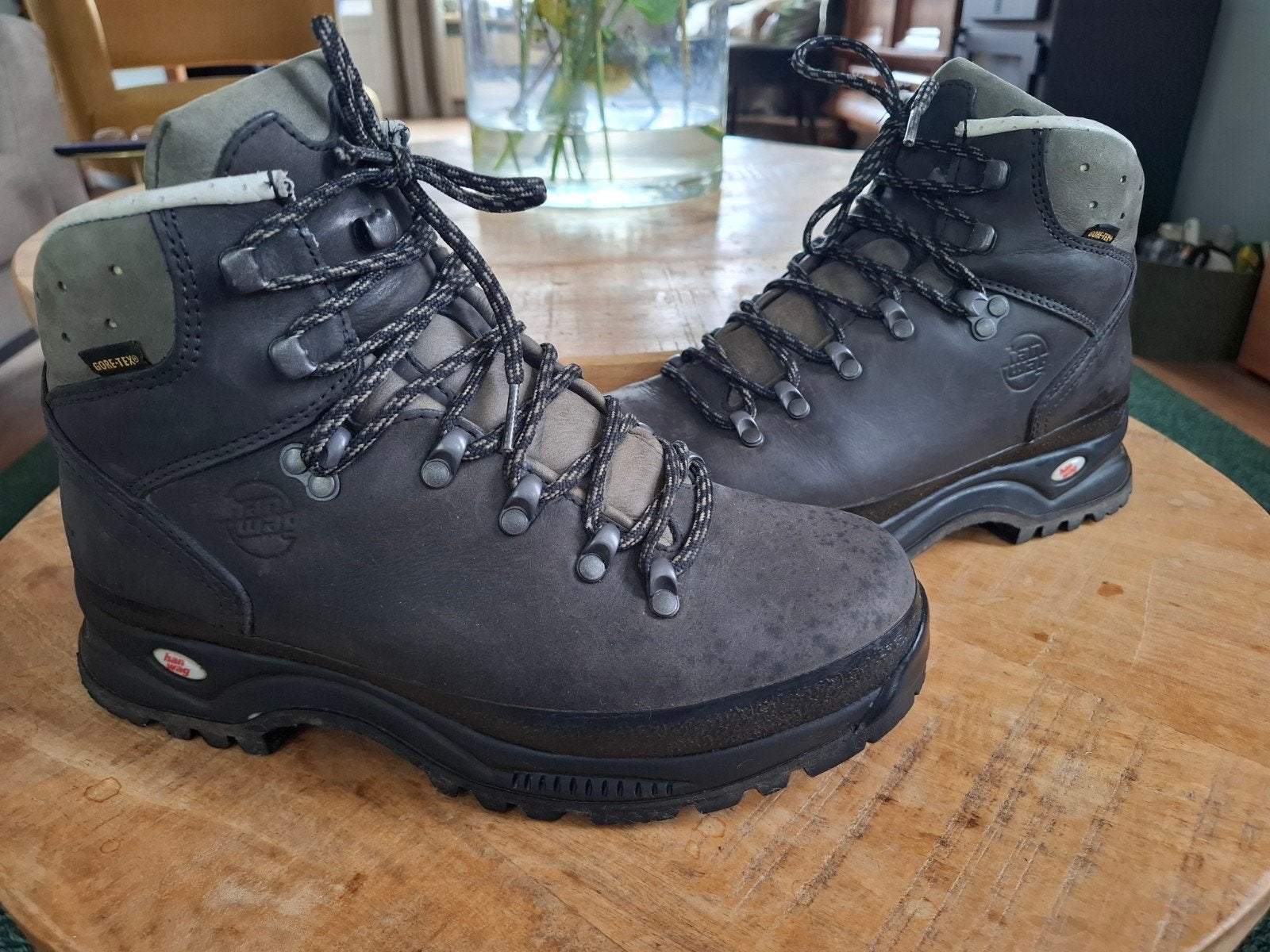 Hanwag bergschoenen maat 40 heel mooie staat, Sport en Fitness, Bergsport en Wandelen, Ophalen of Verzenden, Zo goed als nieuw