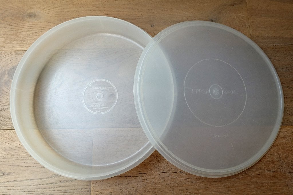 TK: Vlaaidoos/ taartdoos Tupperware, Huis en Inrichting, Ophalen, Gebruikt, Overige kleuren, Bewaardoos