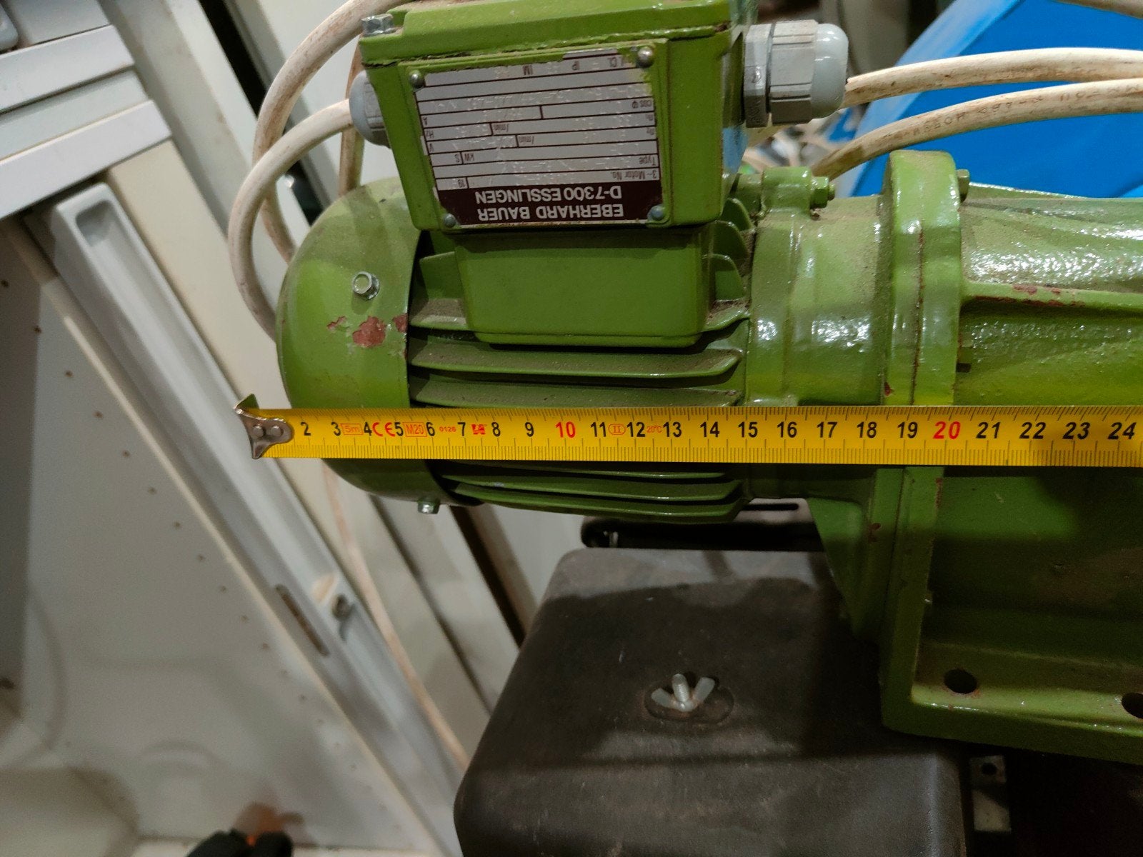 Eberhard Bauer Motor voor Grondboorinstallatie, Ophalen