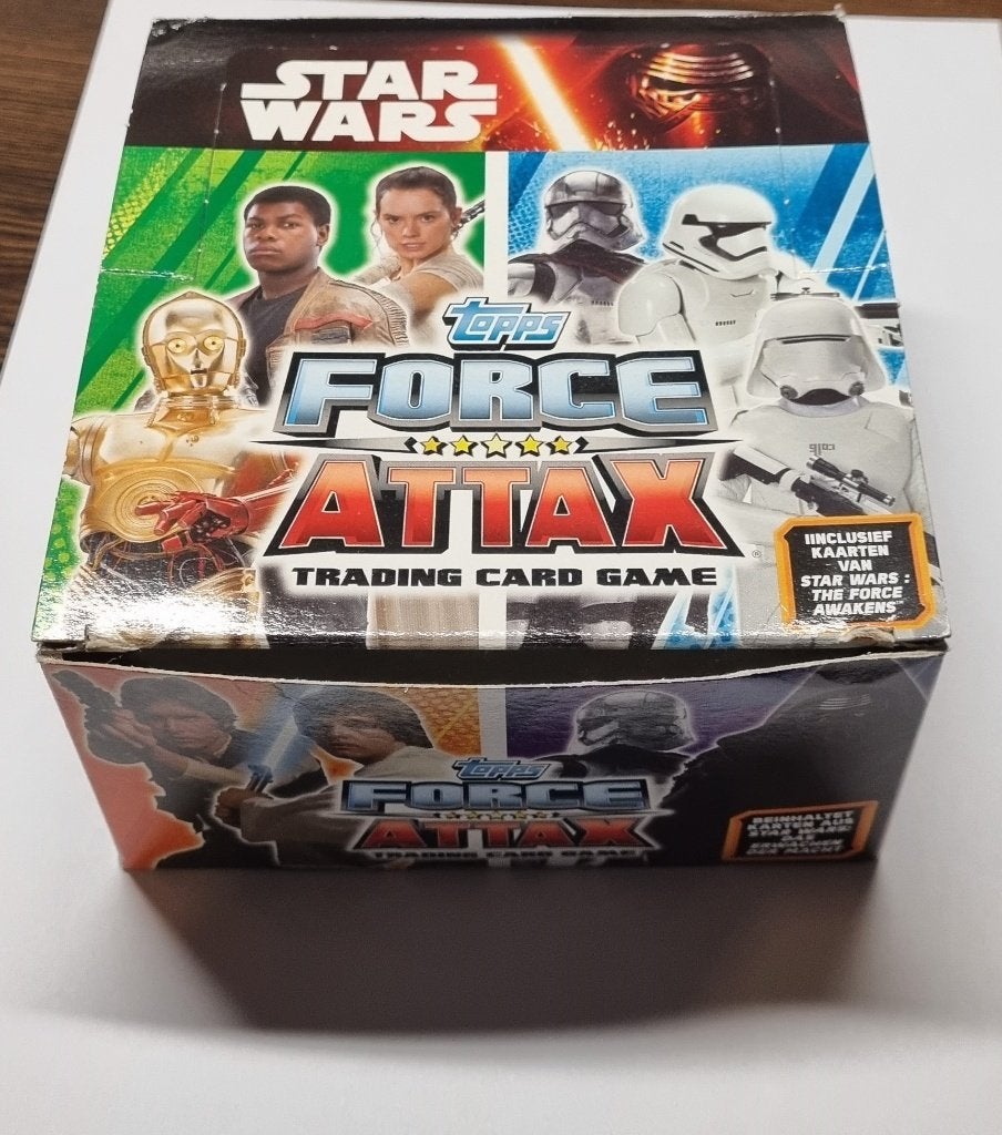 Star Wars Force Attax: The Force Awakens-boosterbox 45 packs, Ophalen of Verzenden, Nieuw, Spel