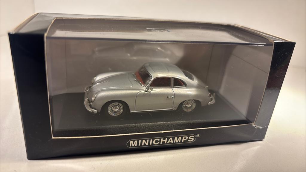 Porsche 356 b zilver minichamps 1.43, Hobby en Vrije tijd, Modelauto's | 1:43, Auto, Ophalen of Verzenden, MiniChamps, A