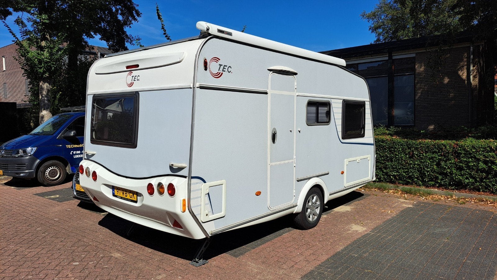 TEC 390db met voortent, cassetteluifel, fietsendrager, Caravans en Kamperen, T.E.C., Treinzit, Particulier, Hefbed
