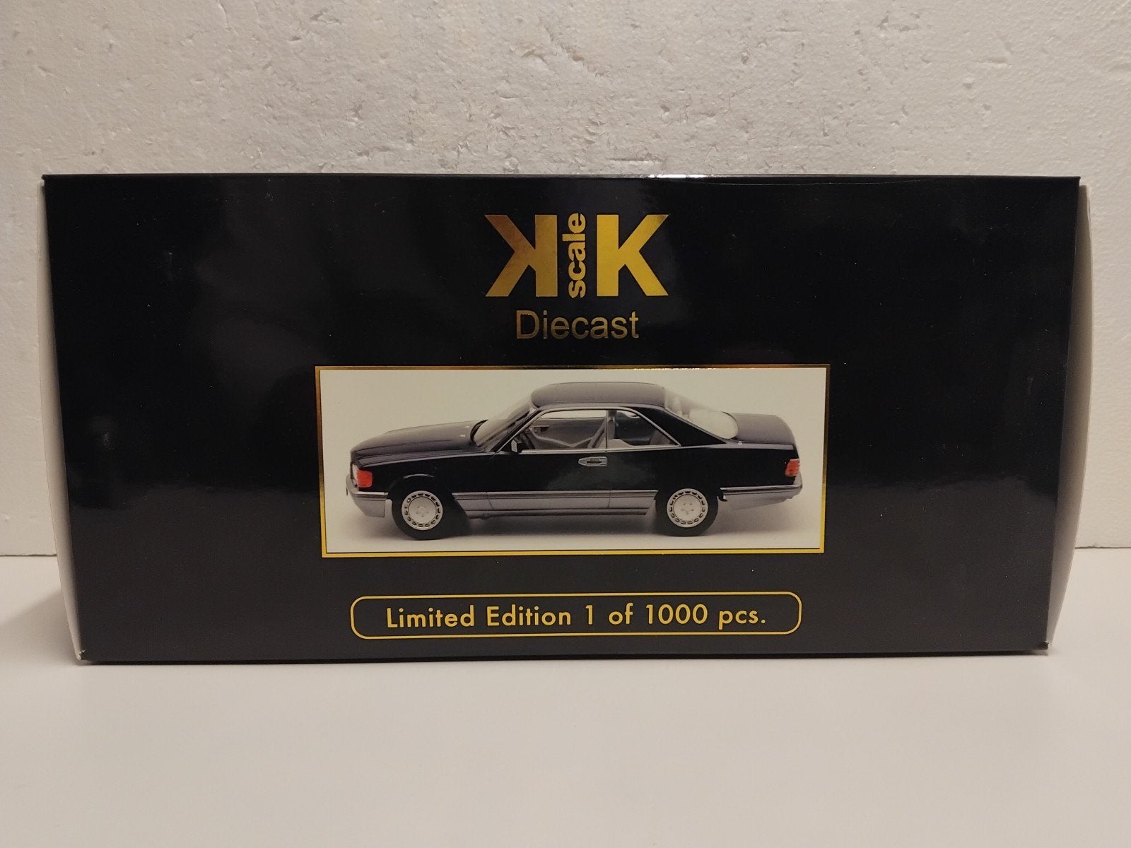 Mercedes Benz 560 SEC dark blue Limited 1000 KK 1:18 KRD, Ophalen of Verzenden, Zo goed als nieuw, Auto, Overige merken