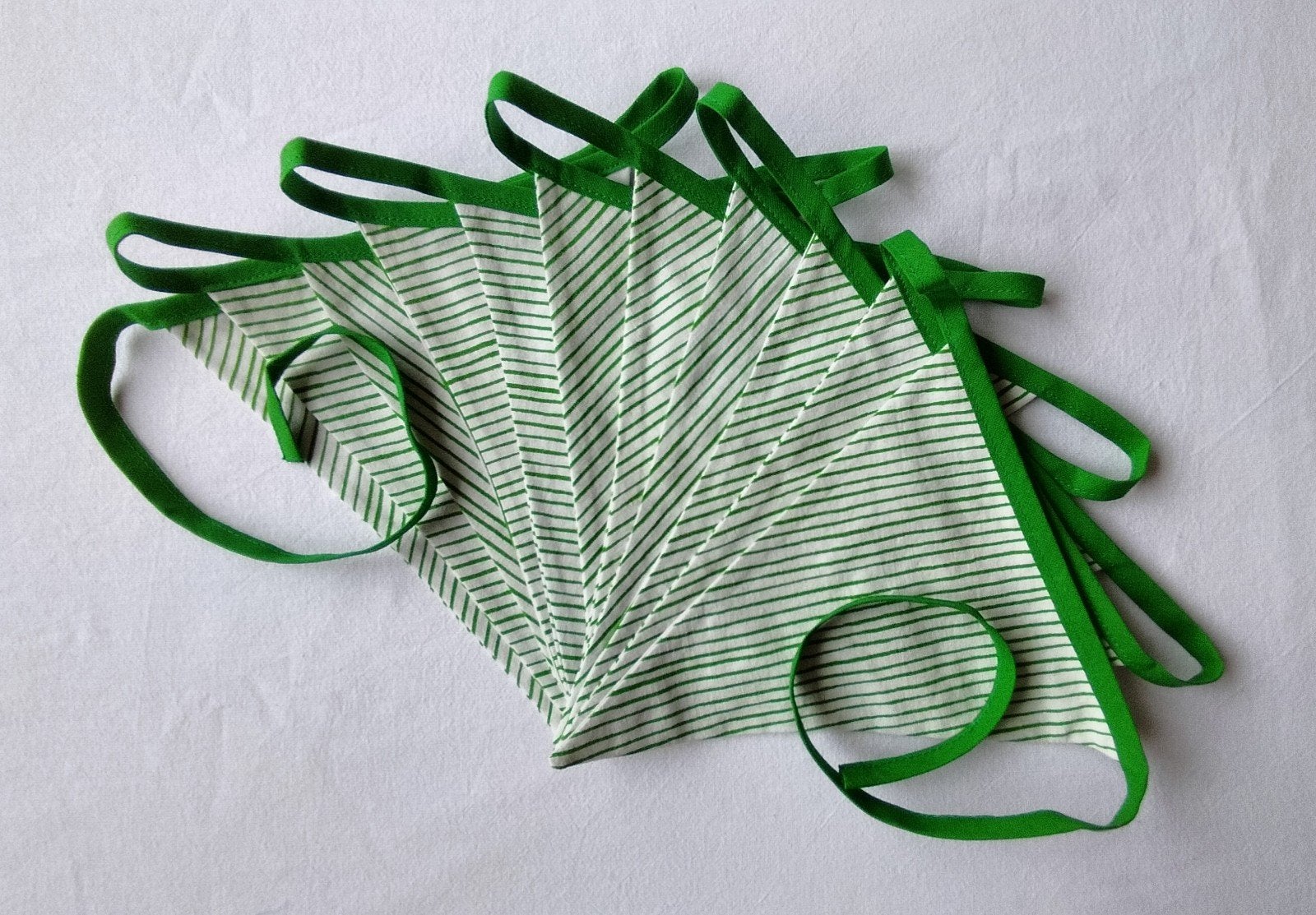 Vlaggenlijn GROEN/WIT/DIAGONAAL, Ophalen of Verzenden, Nieuw, Versiering, Overige