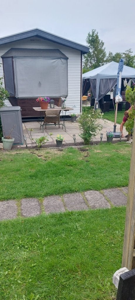 chalet te Warmond, Tot en met 4
