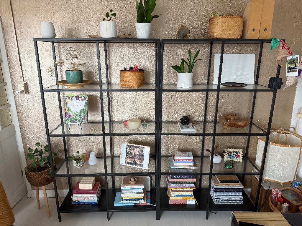 Ikea Stellingkast VITTSJÖ zwartbruin/ glas 100x175 cm, Ophalen, Zo goed als nieuw