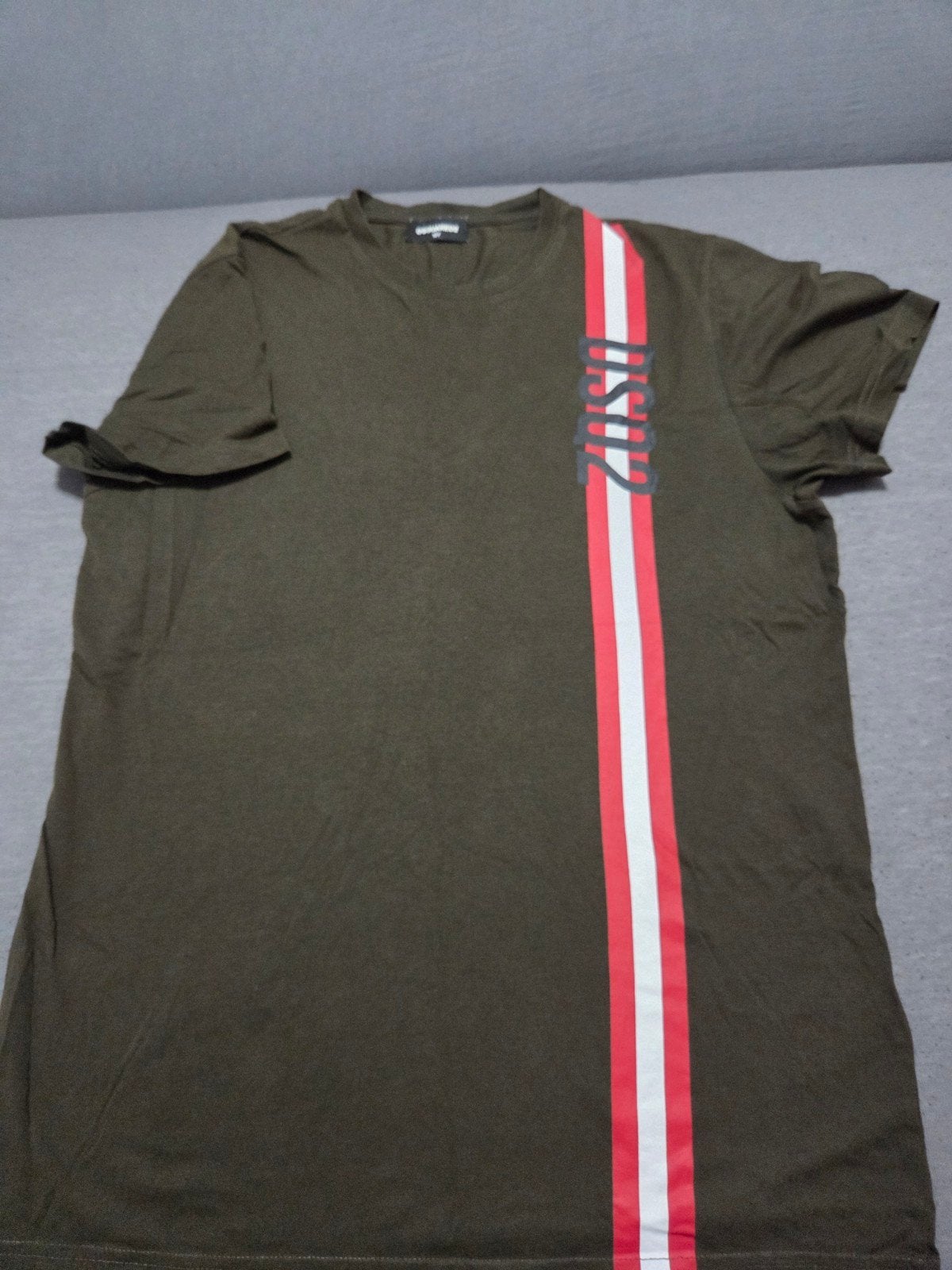 Dsquared2 T-shirt Groen met Rode/Witte Streep, Ophalen of Verzenden, Zo goed als nieuw, Maat 46 (S) of kleiner, Overige kleuren
