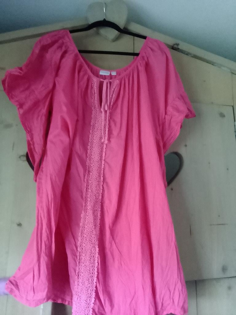 Tuniek, Ophalen, Zo goed als nieuw, Maat 46/48 (XL) of groter