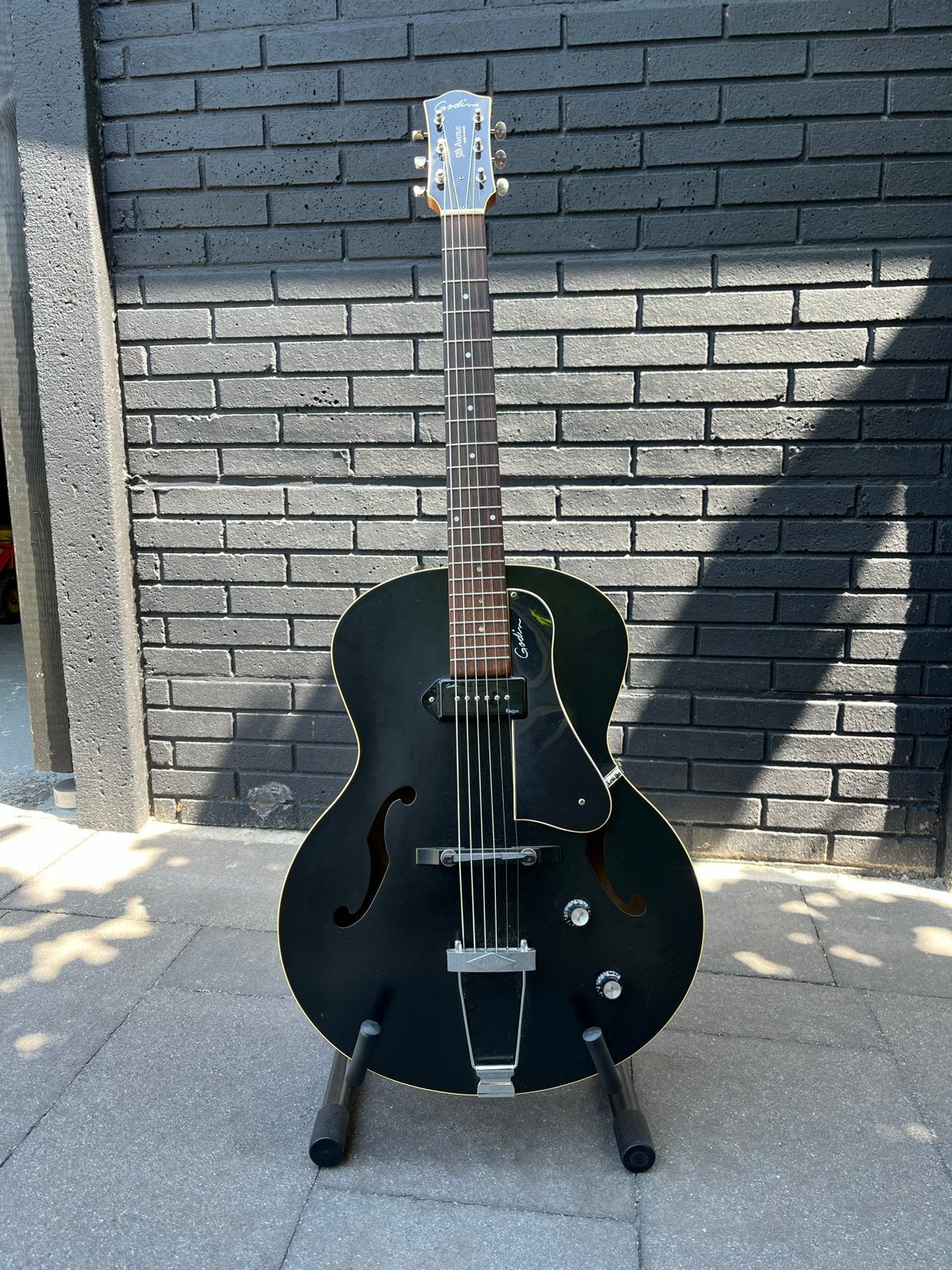 Godin 5th Avenue Kingpin P90 Hollowbody Gitaar Topstaat, Ophalen, Zo goed als nieuw