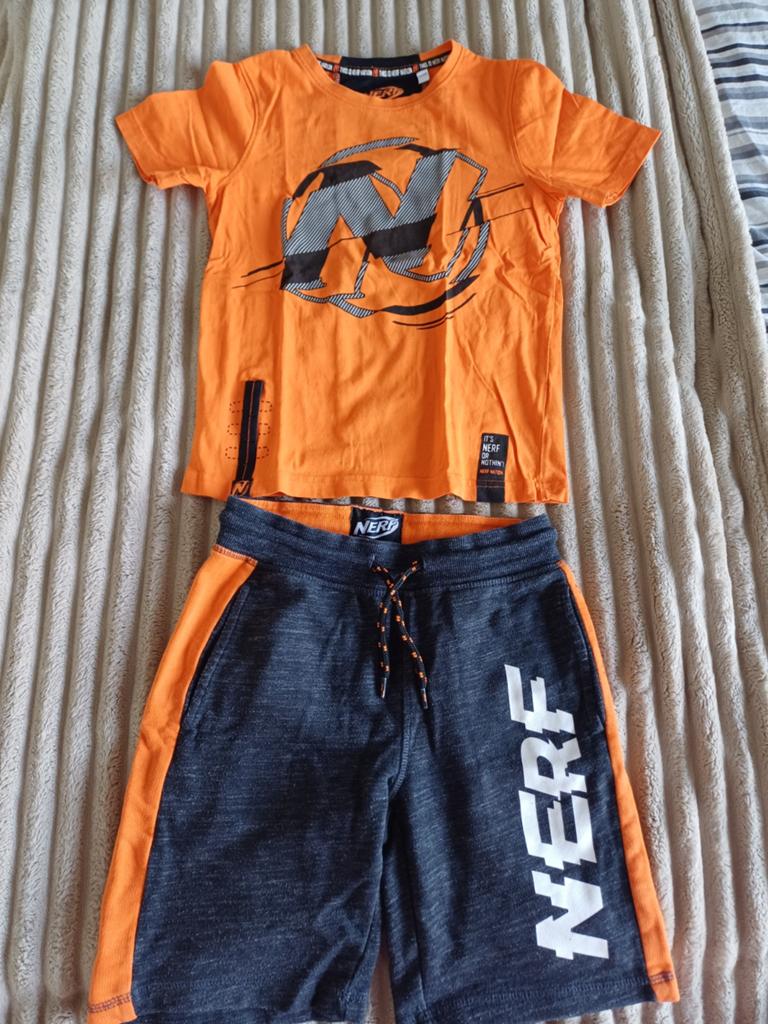 Nerf setje shirt en korte broek maat 122/128, Kinderen en Baby's, Kinderkleding | Maat 122, Ophalen of Verzenden, Zo goed als nieuw