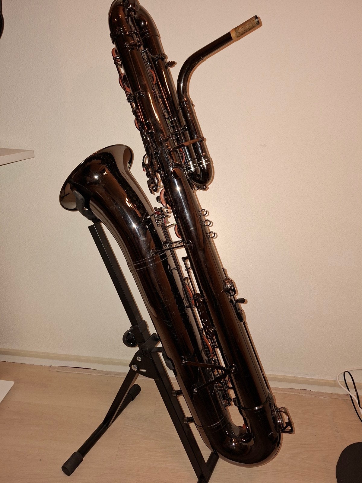 Te koop Zwarte Bas Saxofoon van Thomann, als nieuw, Ophalen, Zo goed als nieuw, Overige typen