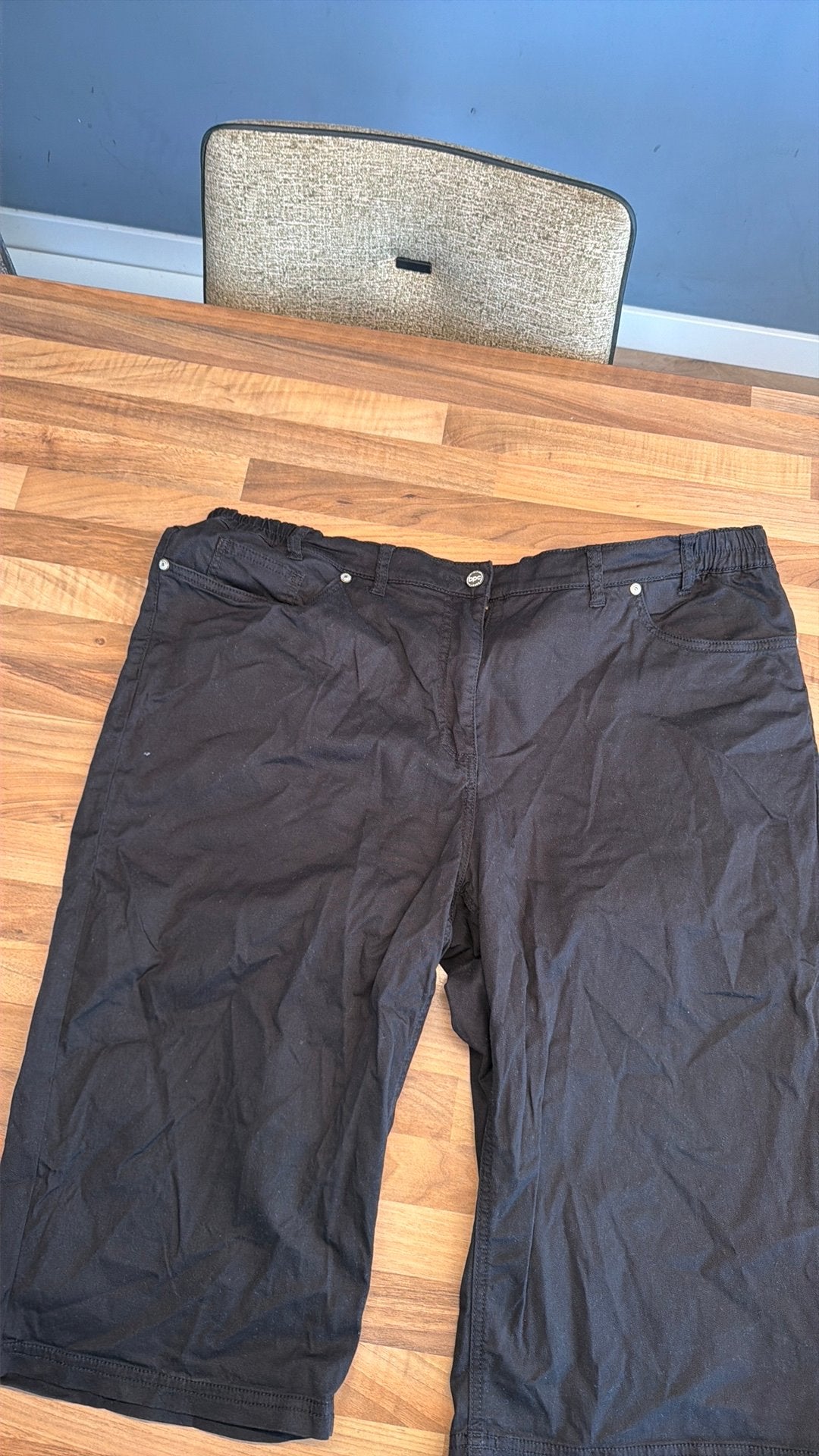 Dames korte broek, maat 50, Kleding | Dames, Ophalen of Verzenden, Gedragen, Zwart, Broek of Spijkerbroek